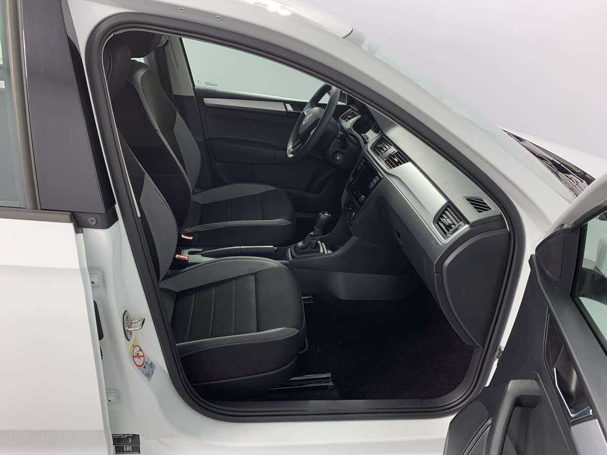 Б/У Шкода Рапид 2019 года. Фото: #14