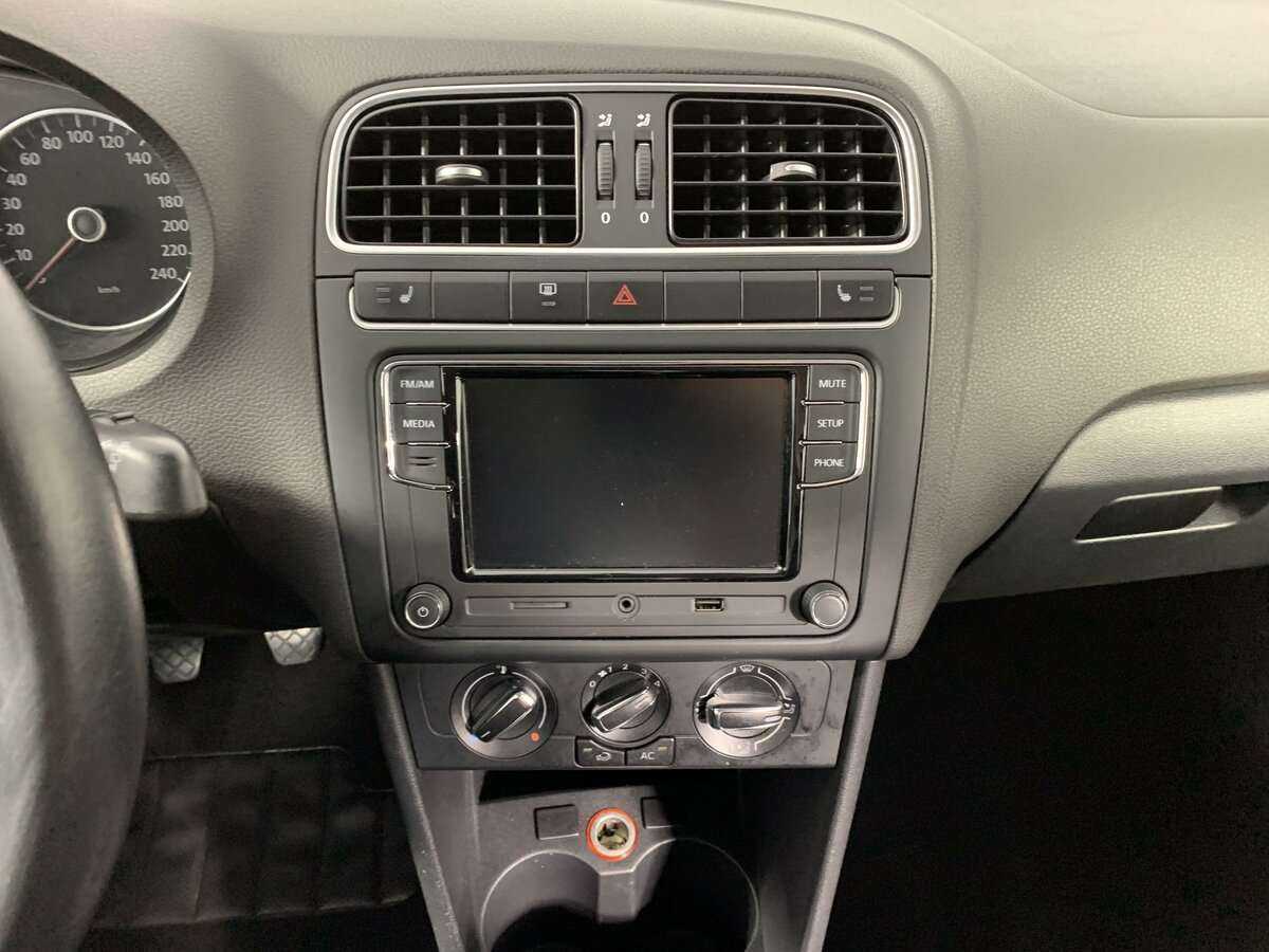 Б/У Фольксваген Поло 2012 года. Фото: #16