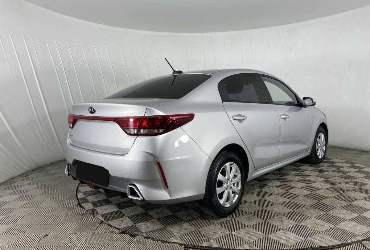 Б/У Киа Рио 2021 года. Фото: #4