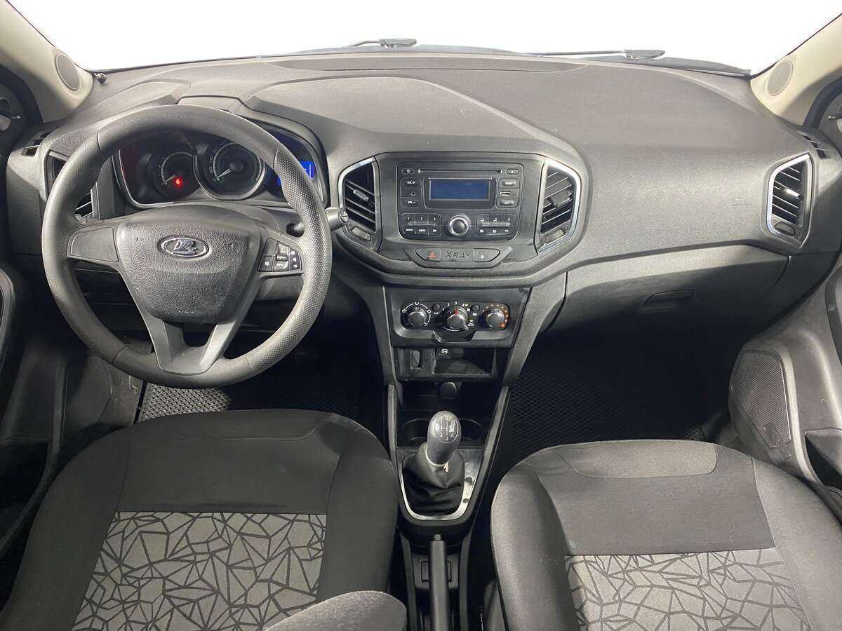 Б/У Лада (ВАЗ) ИКСРЭЙ 2016 года. Фото: #9