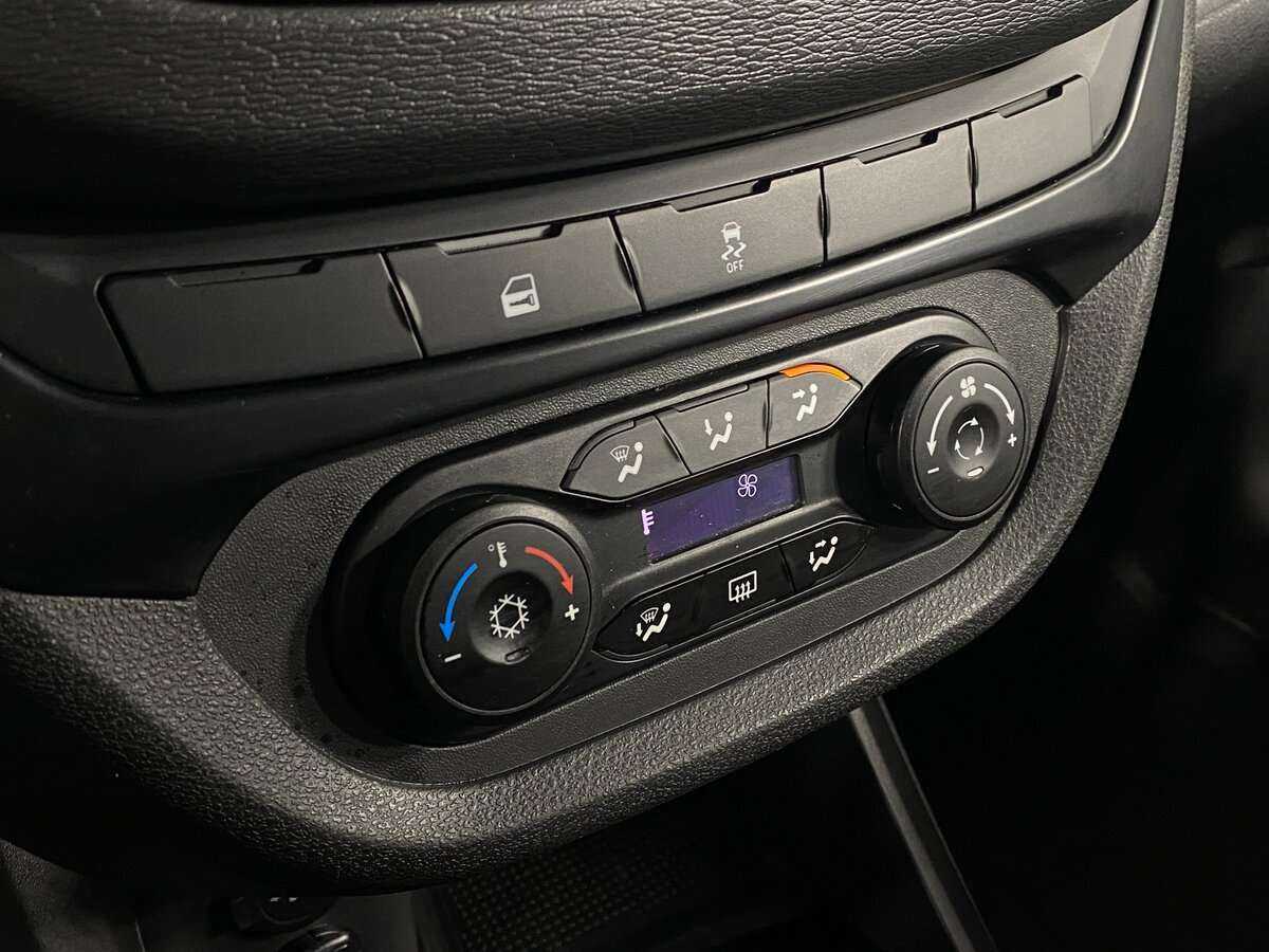 Б/У Лада (ВАЗ) Веста 2021 года. Фото: #11