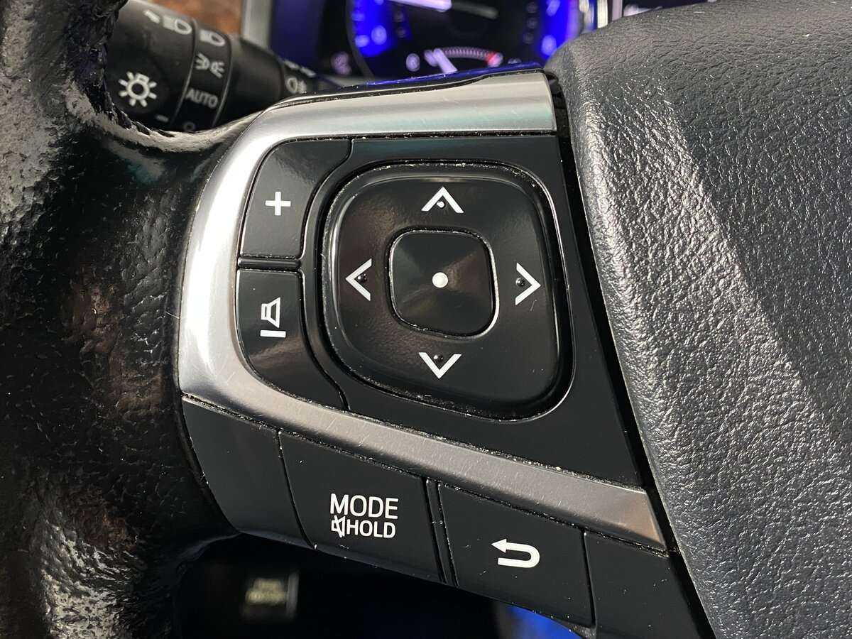 Toyota Camry 2017 года с пробегом. Фото: #18