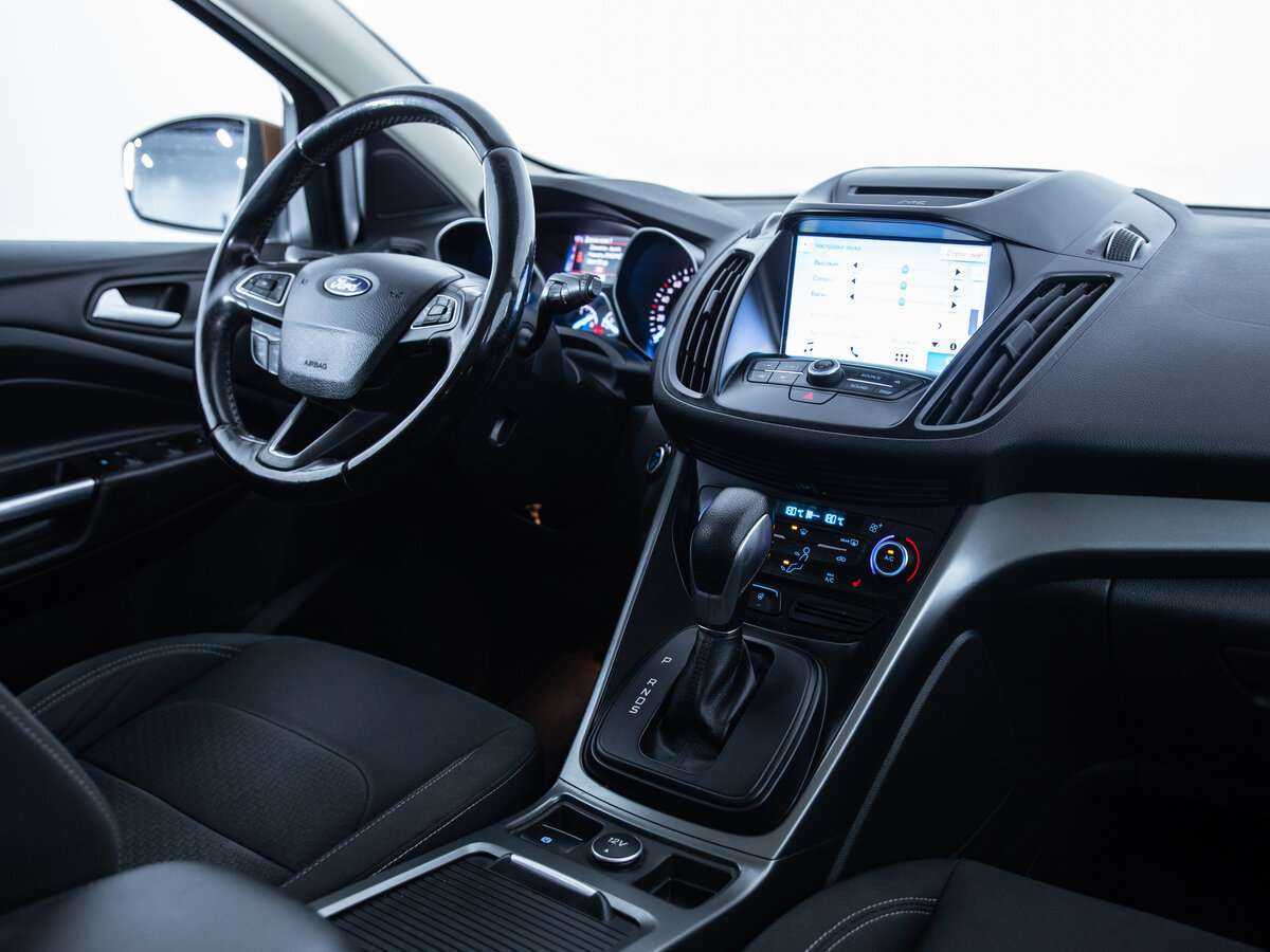 Б/У Форд Куга 2017 года. Фото: #8