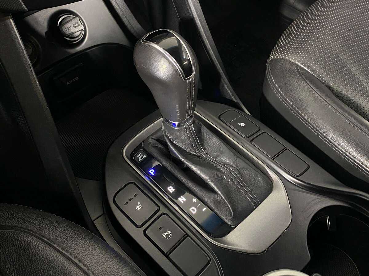 Б/У Хендай Санта Фе 2015 года. Фото: #12