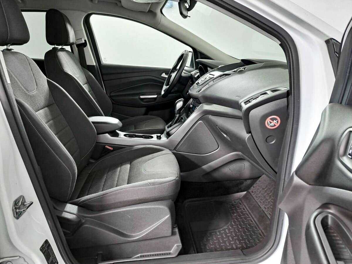 Б/У Форд Куга 2015 года. Фото: #8