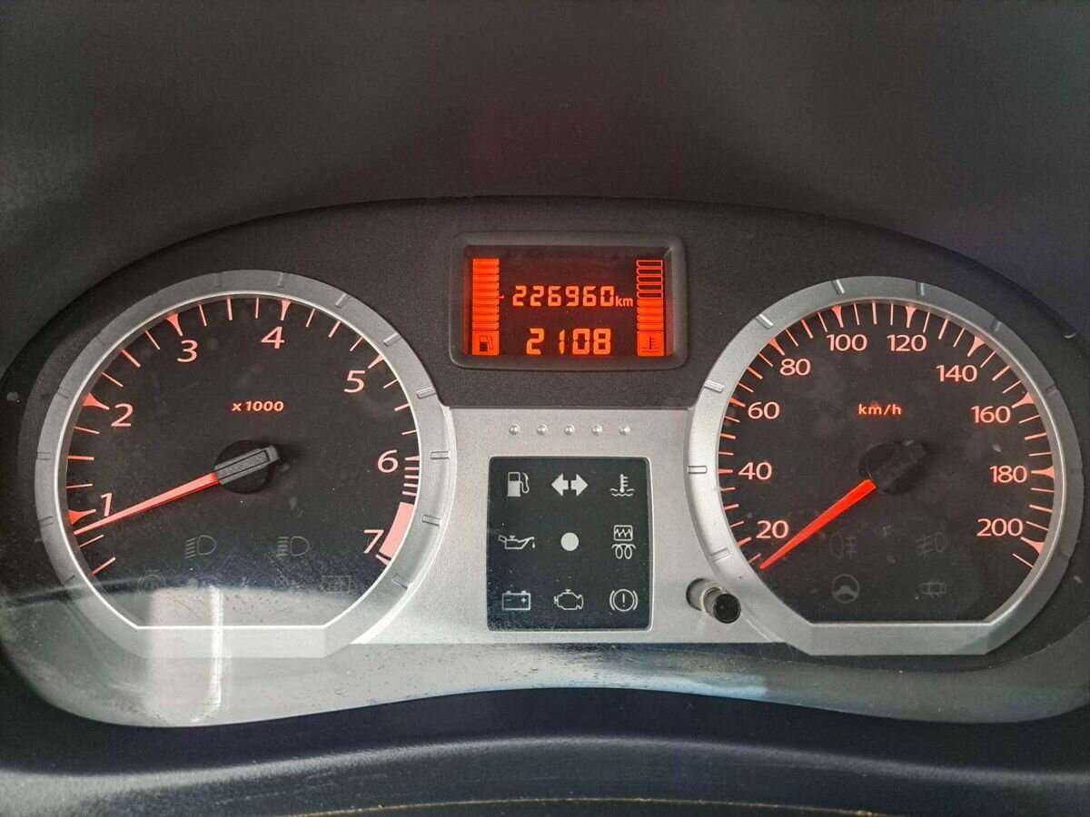 Б/У Лада (ВАЗ) Ларгус 2015 года. Фото: #12