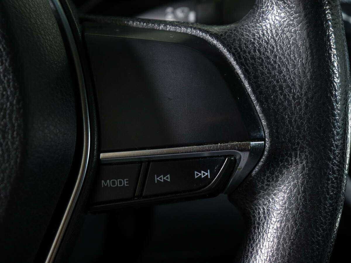 Toyota Camry 2021 года с пробегом. Фото: #16