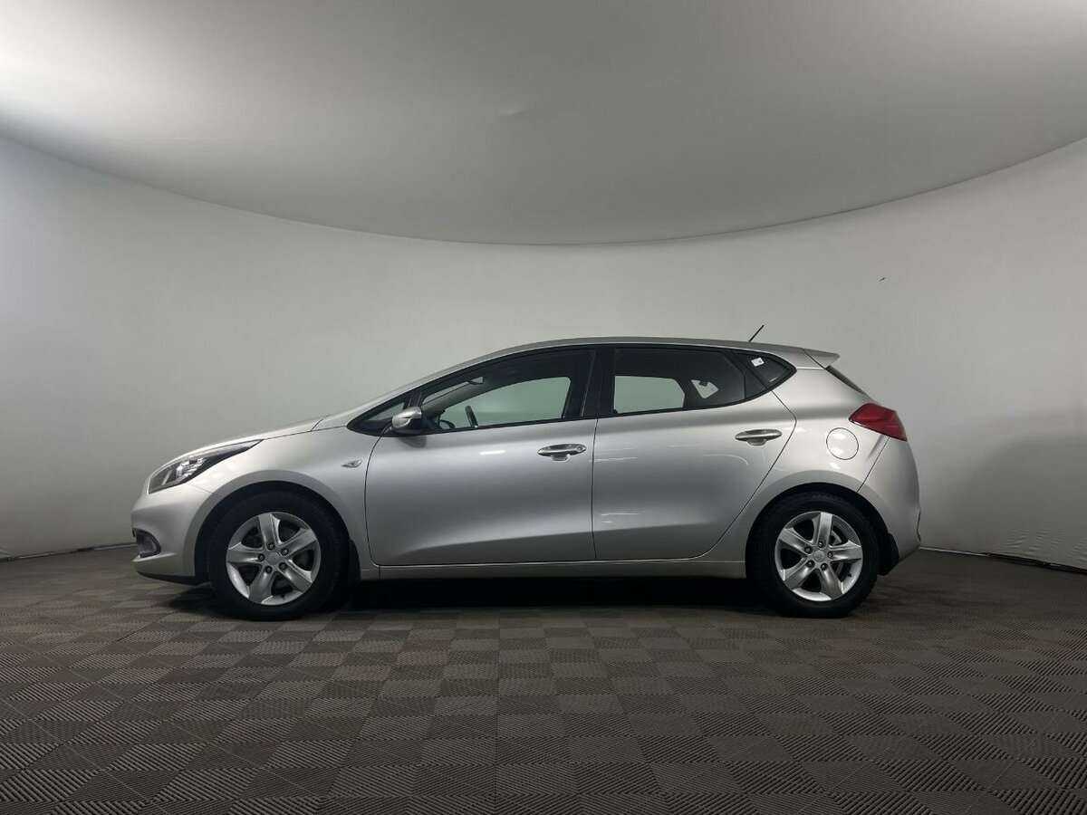 Б/У Киа Сид 2015 года. Фото: #4