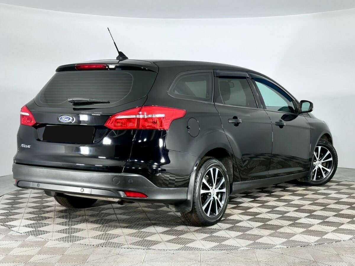 Б/У Форд Фокус 2017 года. Фото: #1