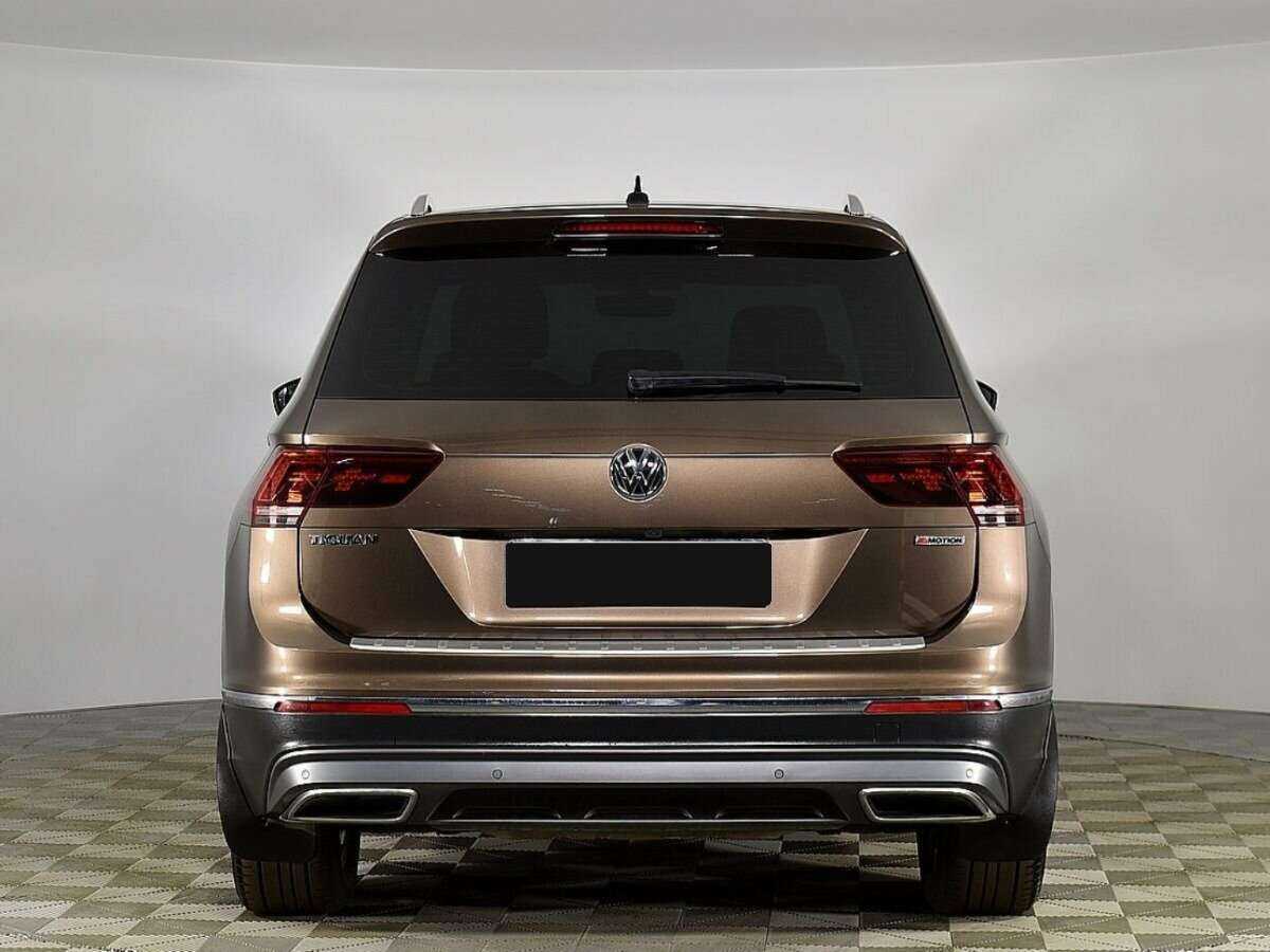 Volkswagen Tiguan 2018 года с пробегом. Фото: #3