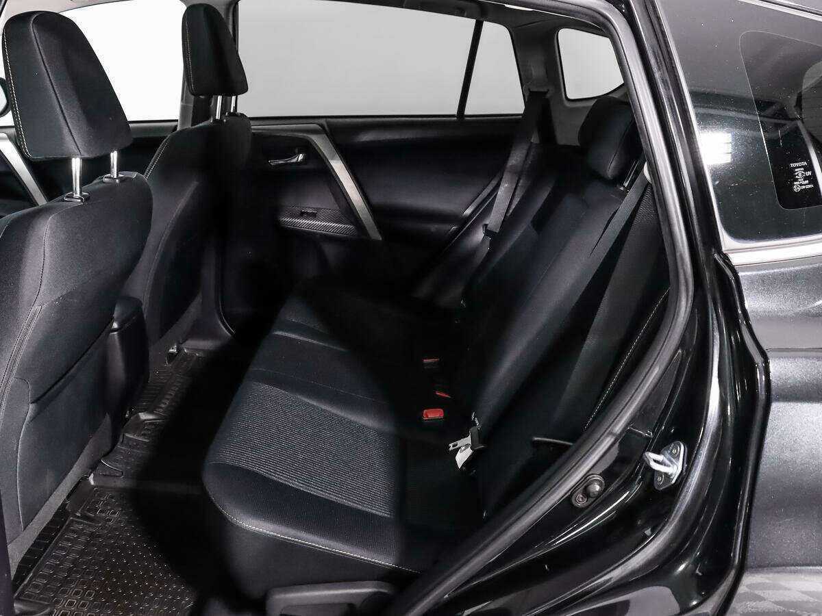 Б/У Тойота Рав4 2013 года. Фото: #9