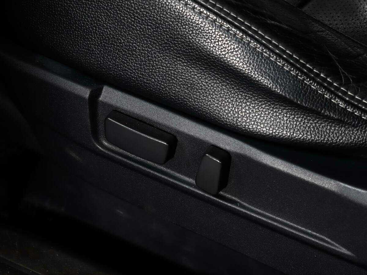 Б/У Митсубиши Оутлэндер 2013 года. Фото: #9