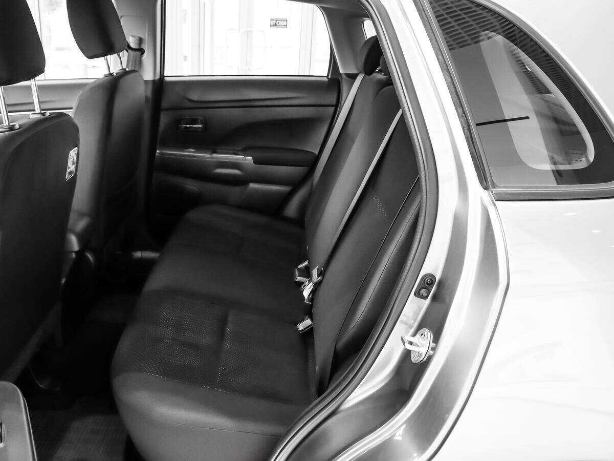 Б/У Митсубиши АС-Икс 2012 года. Фото: #9