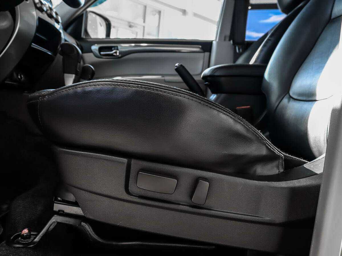 Mitsubishi Pajero Sport 2015 года с пробегом. Фото: #9