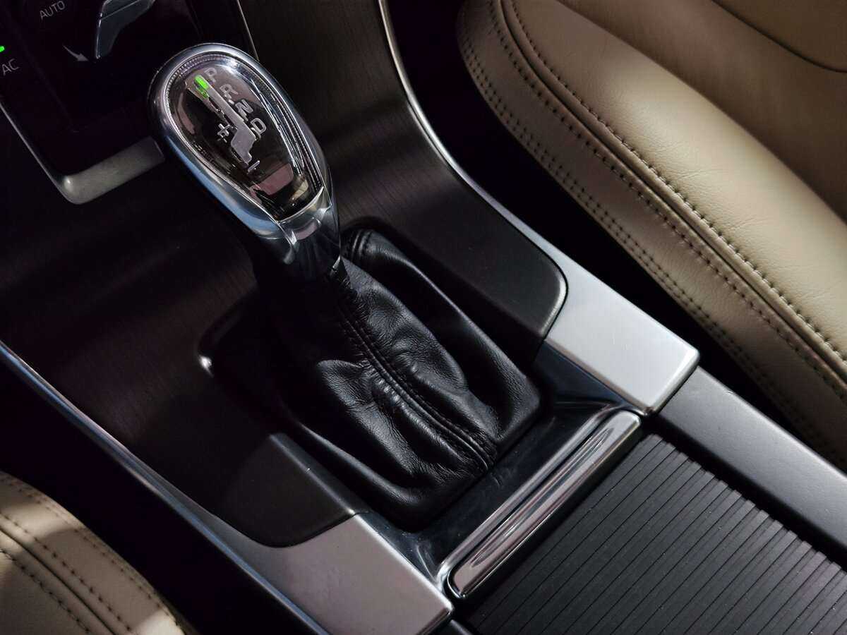 Б/У Вольво С60 2012 года. Фото: #13