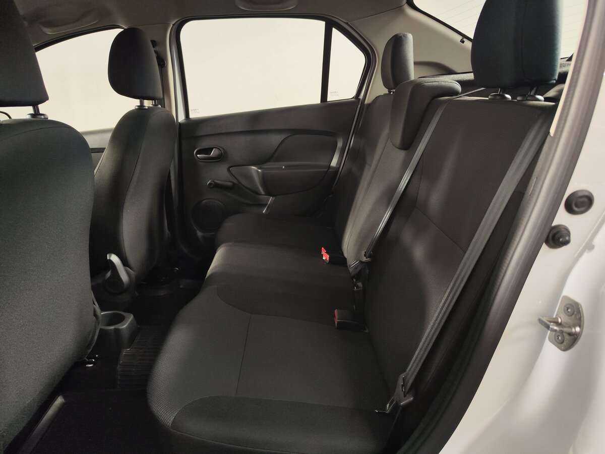 Б/У Рено Логан 2019 года. Фото: #7