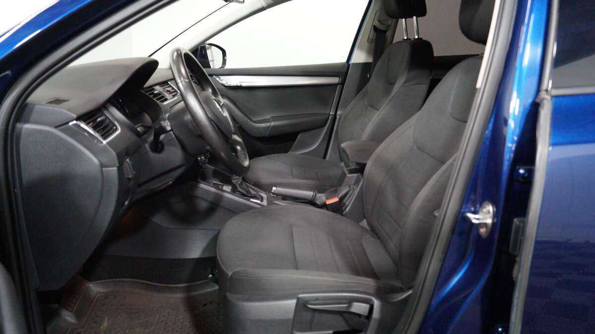 Б/У Шкода Октавия 2014 года. Фото: #6