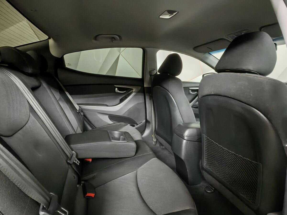 Б/У Хендай Елантра 2015 года. Фото: #11