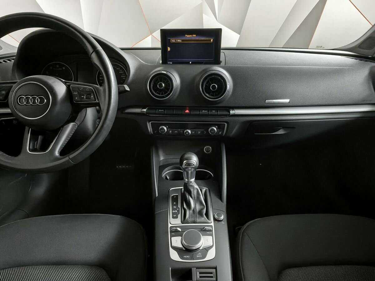 Audi A3 2019 года с пробегом. Фото: #10