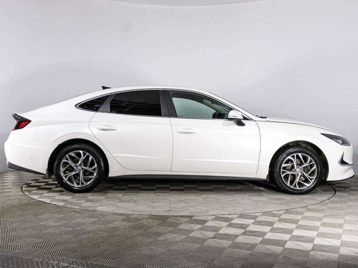 Hyundai Sonata 2021 года с пробегом. Фото: #3