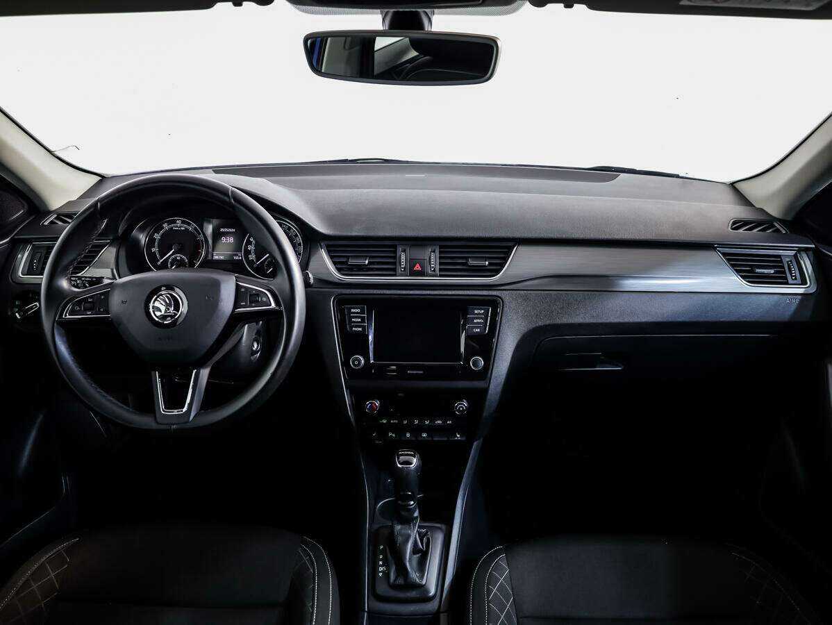 Б/У Шкода Рапид 2018 года. Фото: #8