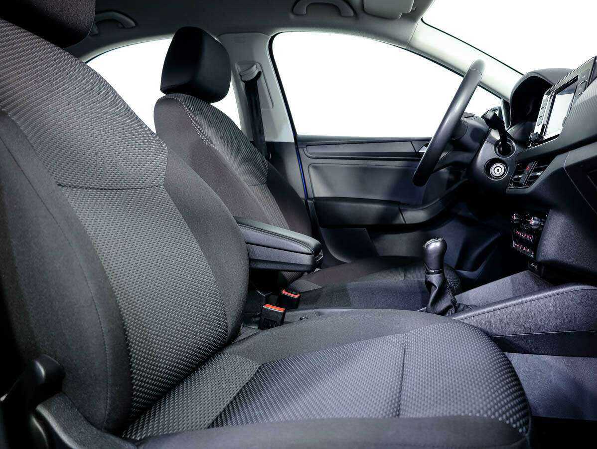 Б/У Фольксваген Поло 2022 года. Фото: #10