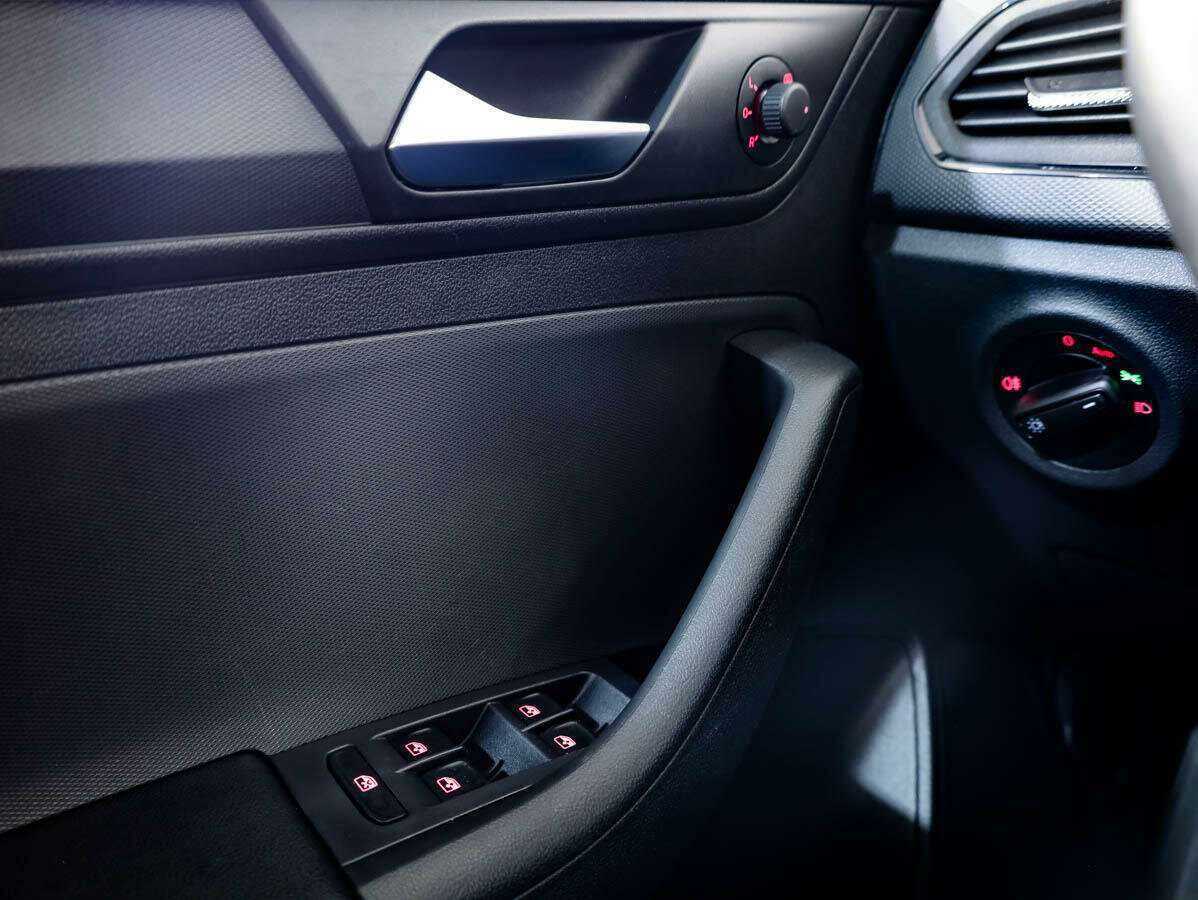 Б/У Фольксваген Поло 2022 года. Фото: #12