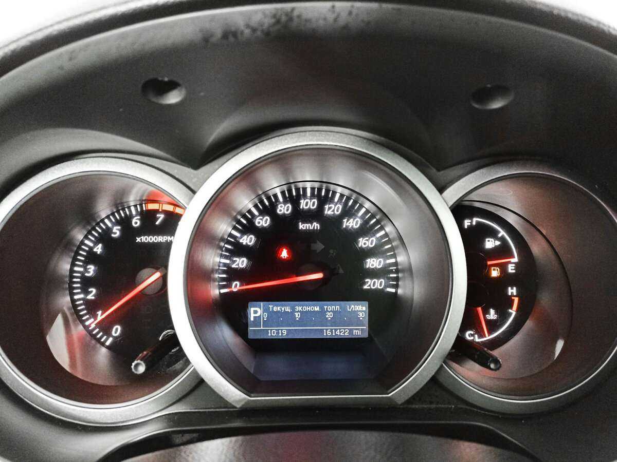 Б/У Сузуки Гранд Витара 2012 года. Фото: #10