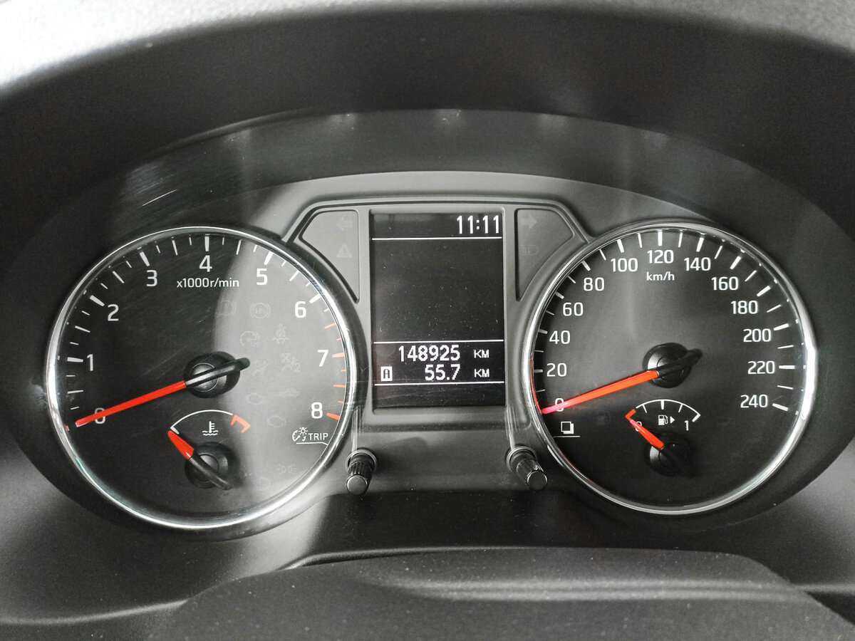 Б/У Ниссан Икс-Трейл 2013 года. Фото: #8