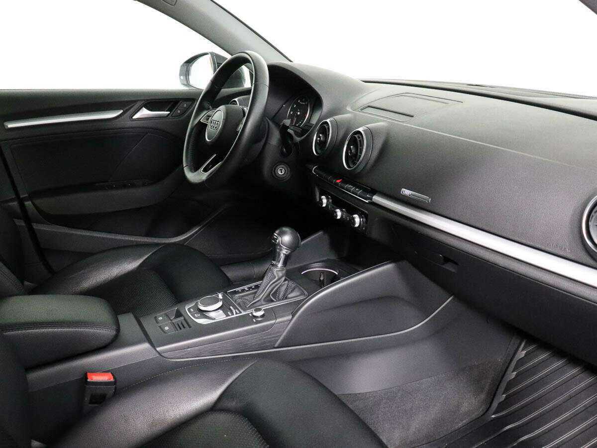 Audi A3 2018 года с пробегом. Фото: #5