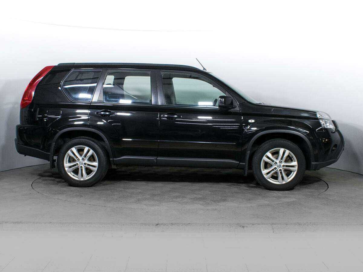 Б/У Ниссан Икс-Трейл 2013 года. Фото: #3