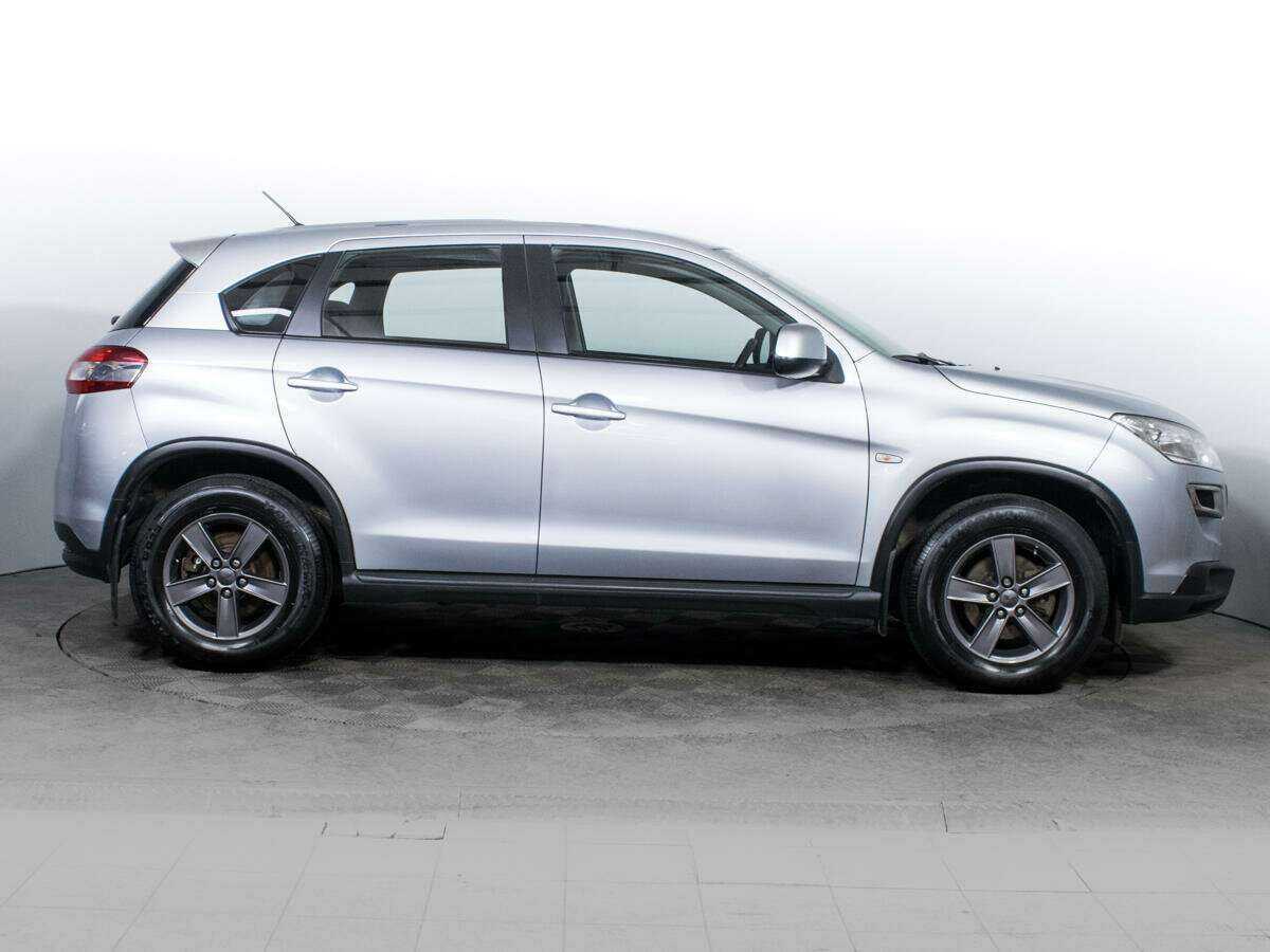 Б/У Пежо 4008 2012 года. Фото: #1