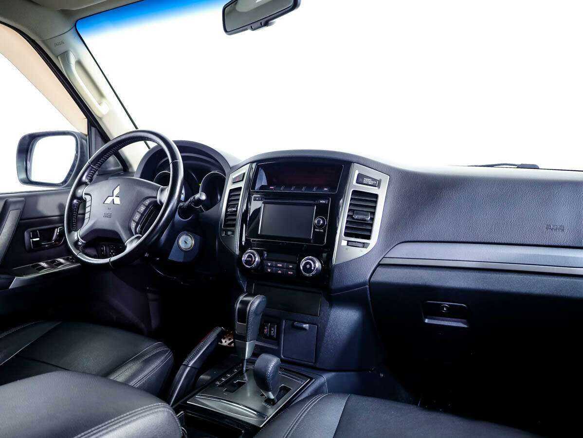 Mitsubishi Pajero 2014 года с пробегом. Фото: #7