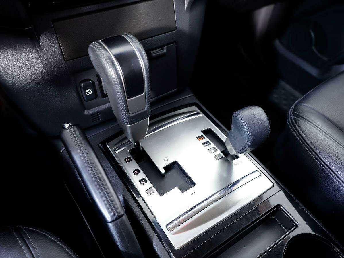 Mitsubishi Pajero 2014 года с пробегом. Фото: #16