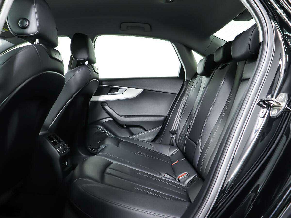 Audi A4 2020 года с пробегом. Фото: #9