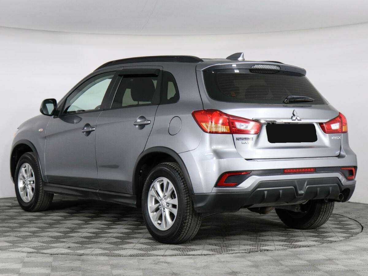 Б/У Митсубиши АС-Икс 2018 года. Фото: #6