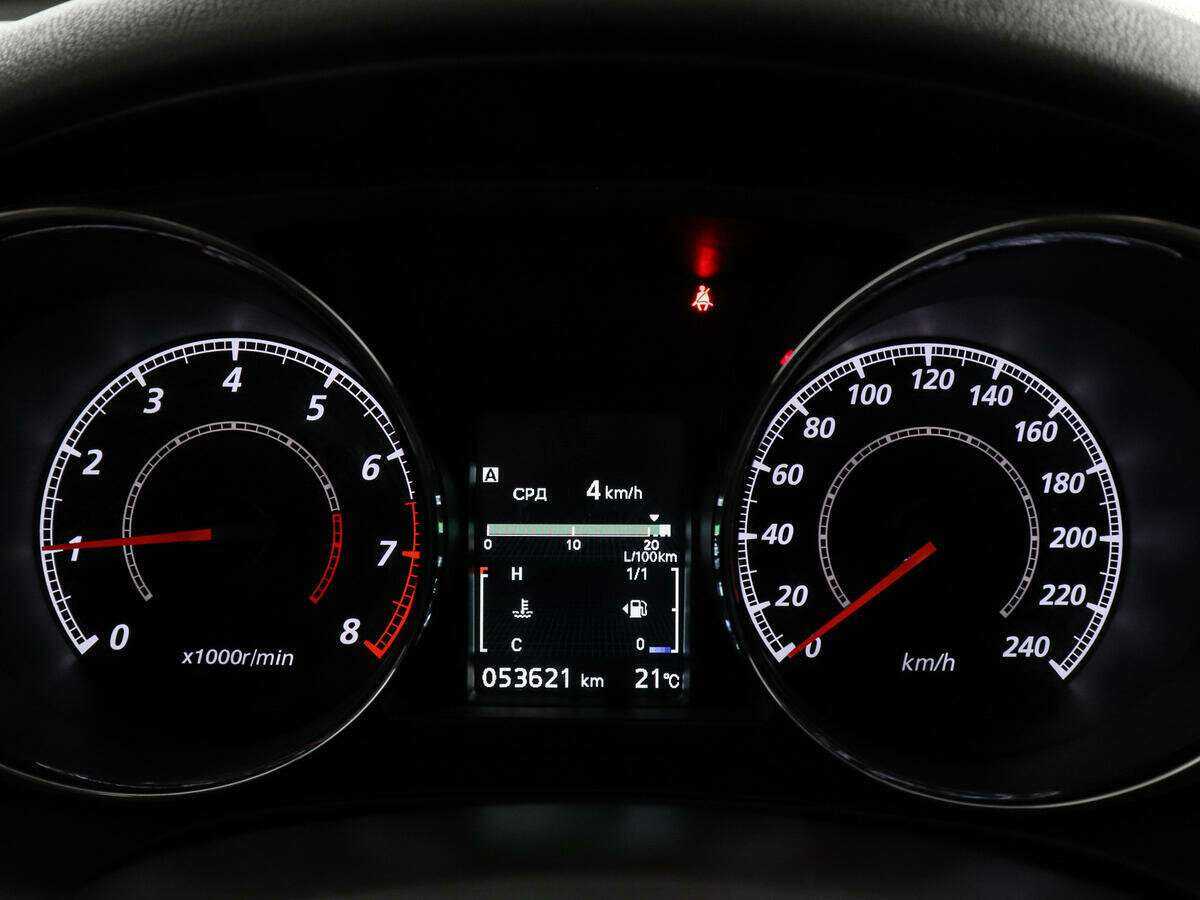 Б/У Митсубиши АС-Икс 2018 года. Фото: #10