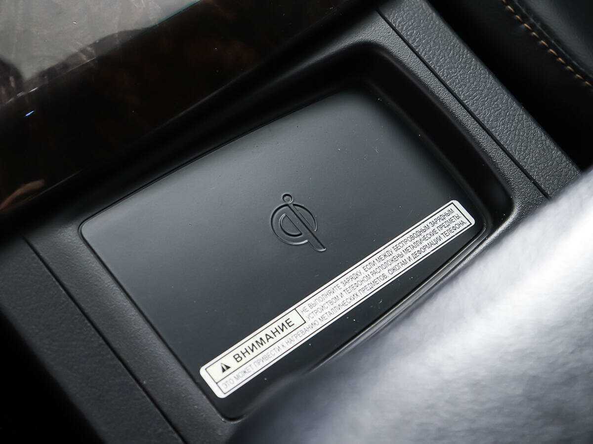 Б/У Тойота Камри 2017 года. Фото: #12