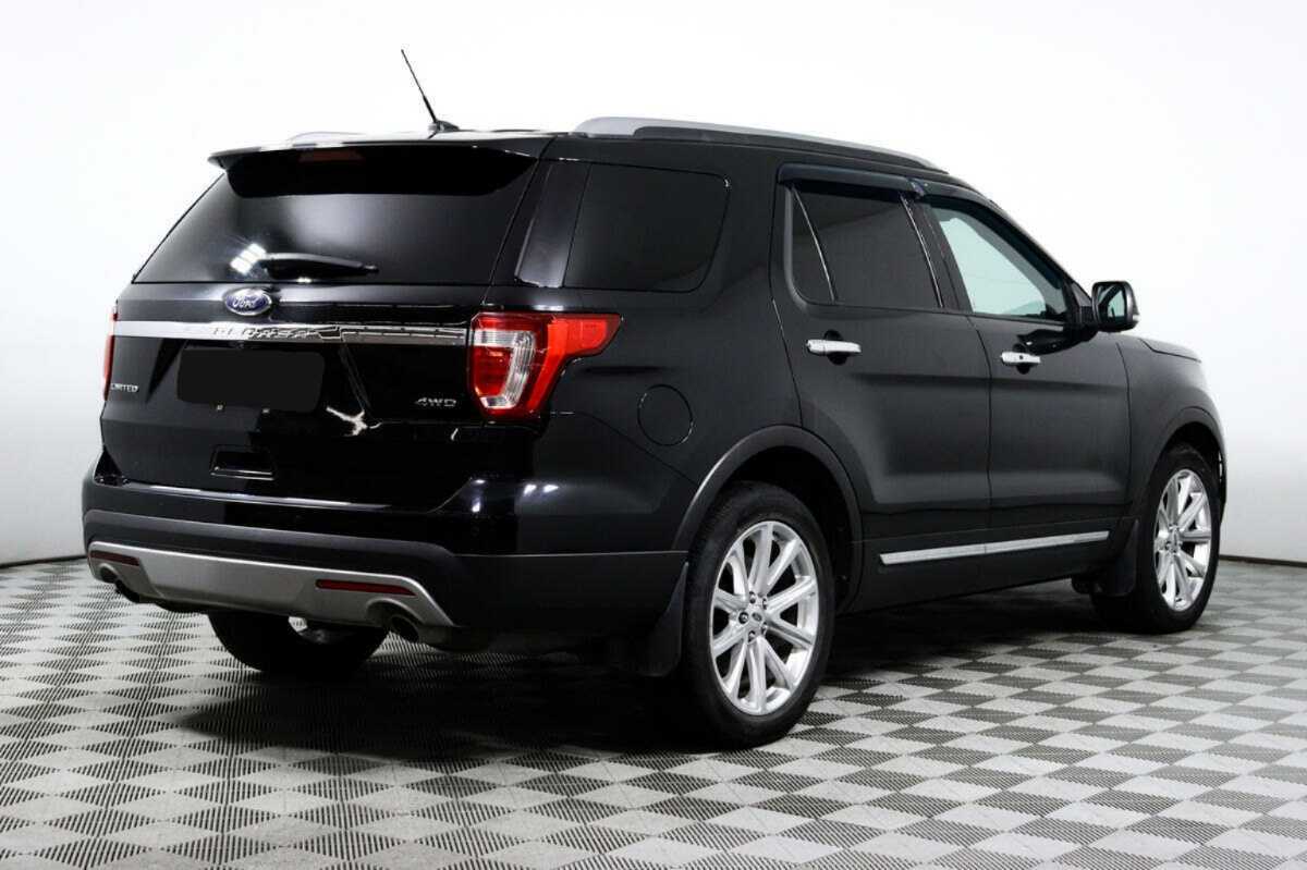 Ford Explorer 2015 года с пробегом. Фото: #4
