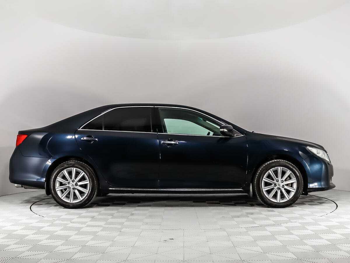 Б/У Тойота Камри 2014 года. Фото: #3