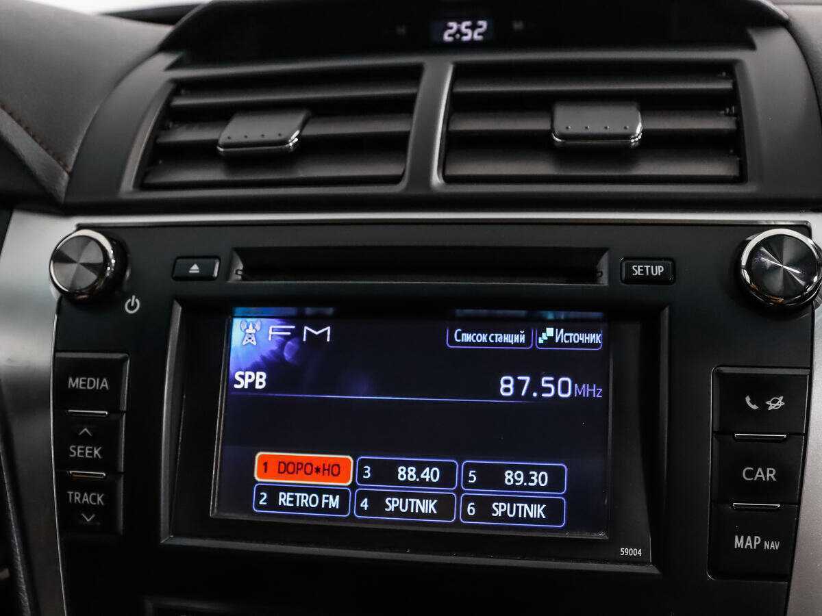 Б/У Тойота Камри 2014 года. Фото: #14