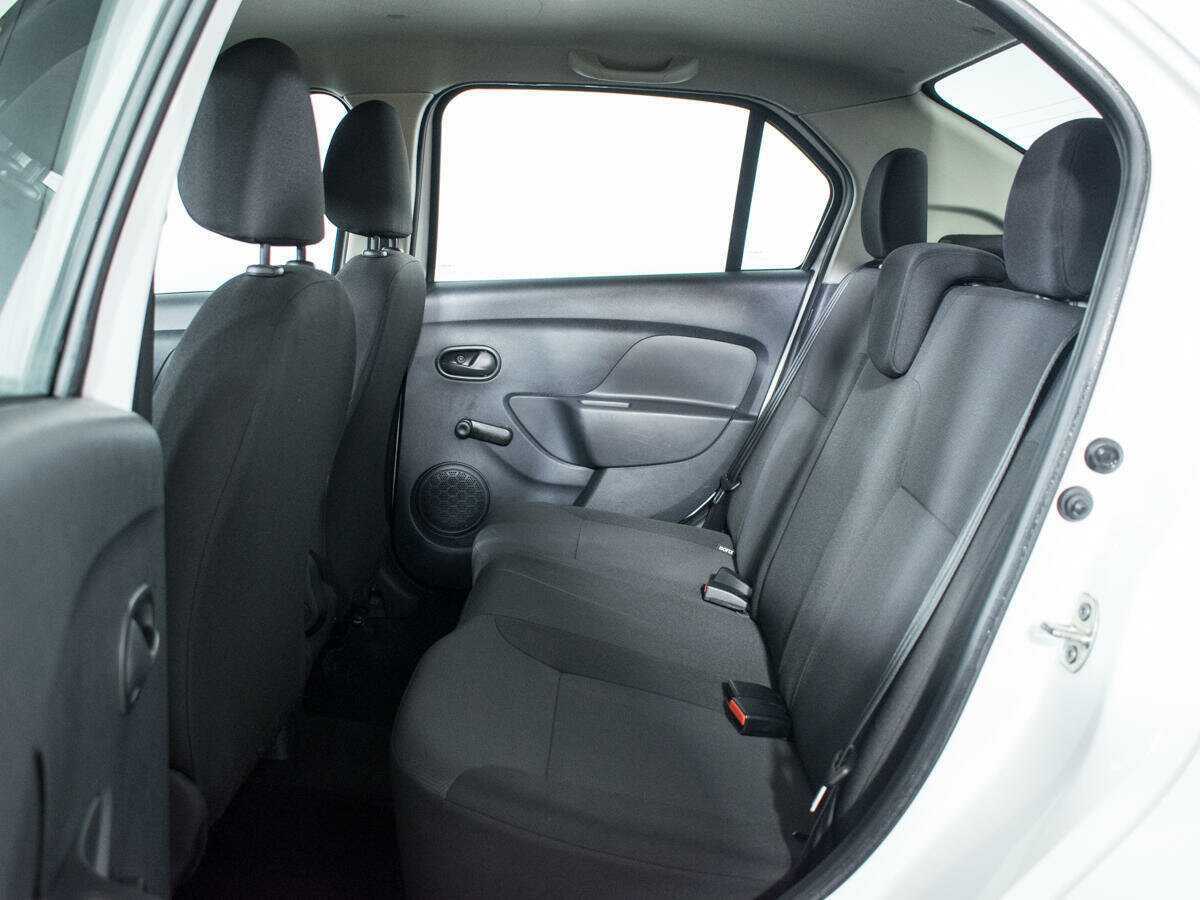 Б/У Рено Логан 2019 года. Фото: #9