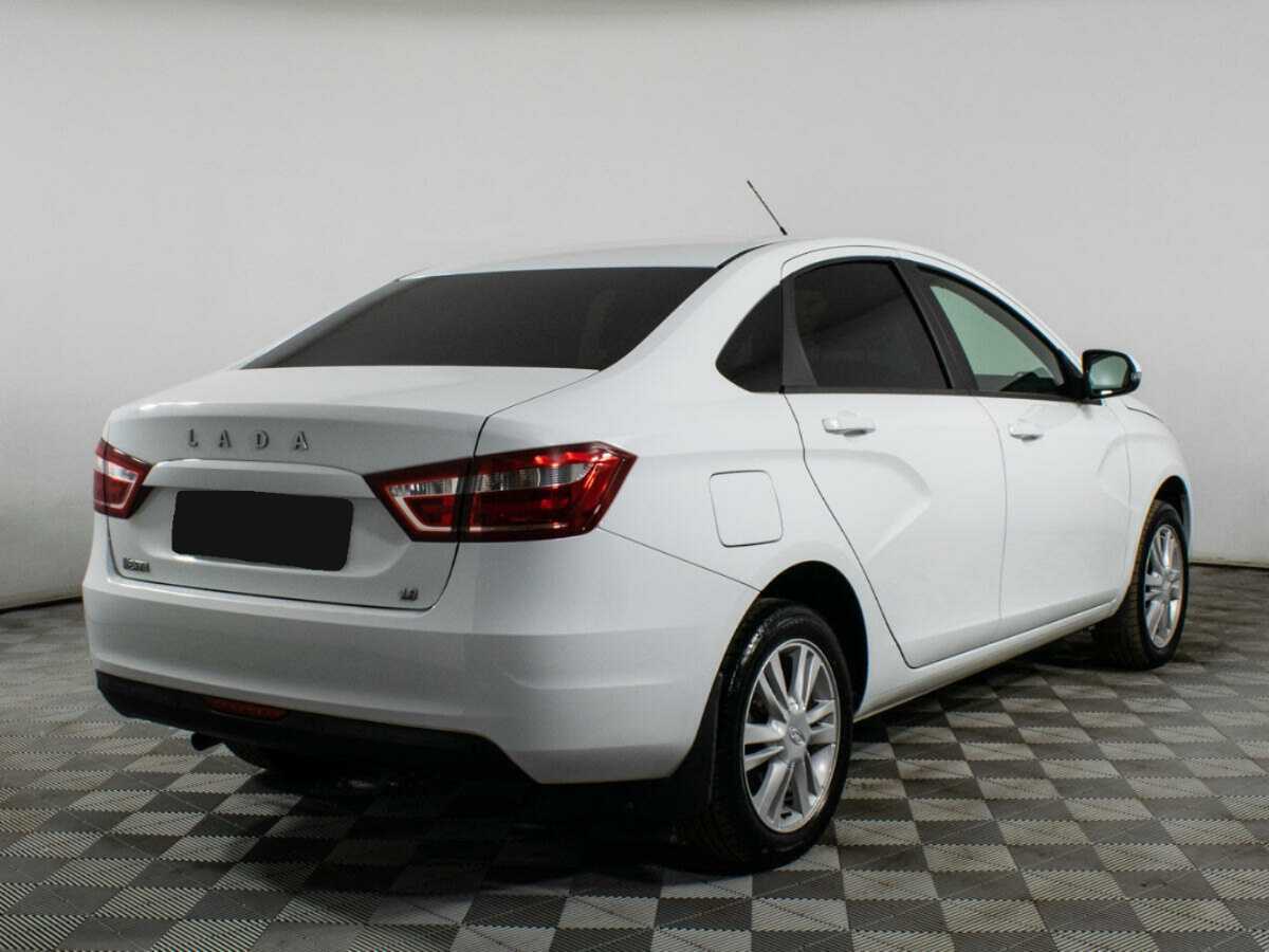 Б/У Лада (ВАЗ) Веста 2018 года. Фото: #3