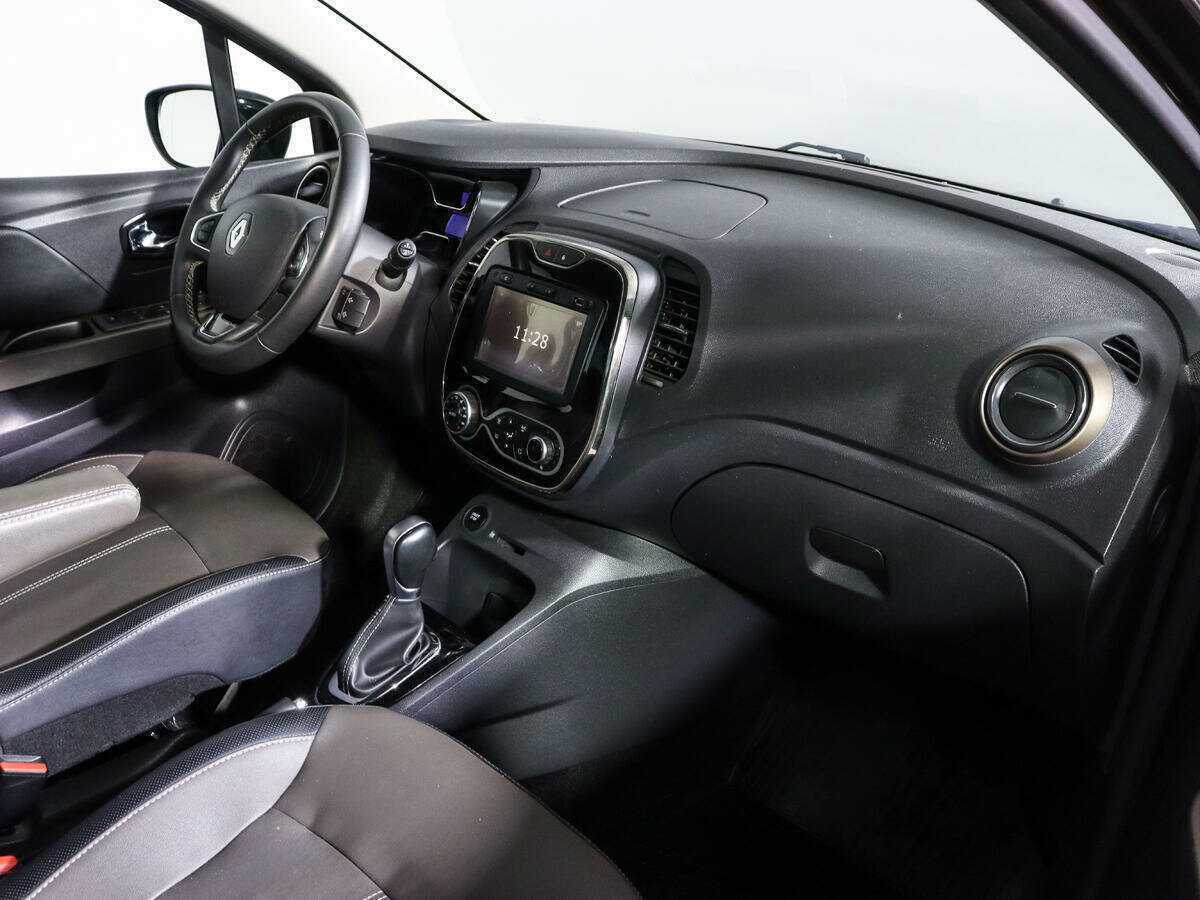 Б/У Рено Каптюр 2017 года. Фото: #6