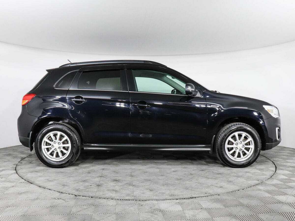 Б/У Митсубиши АС-Икс 2014 года. Фото: #3