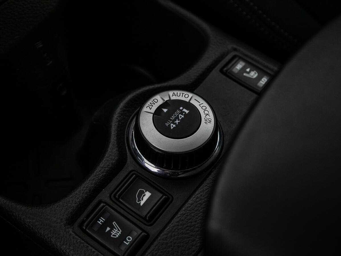 Б/У Ниссан Икс-Трейл 2015 года. Фото: #15