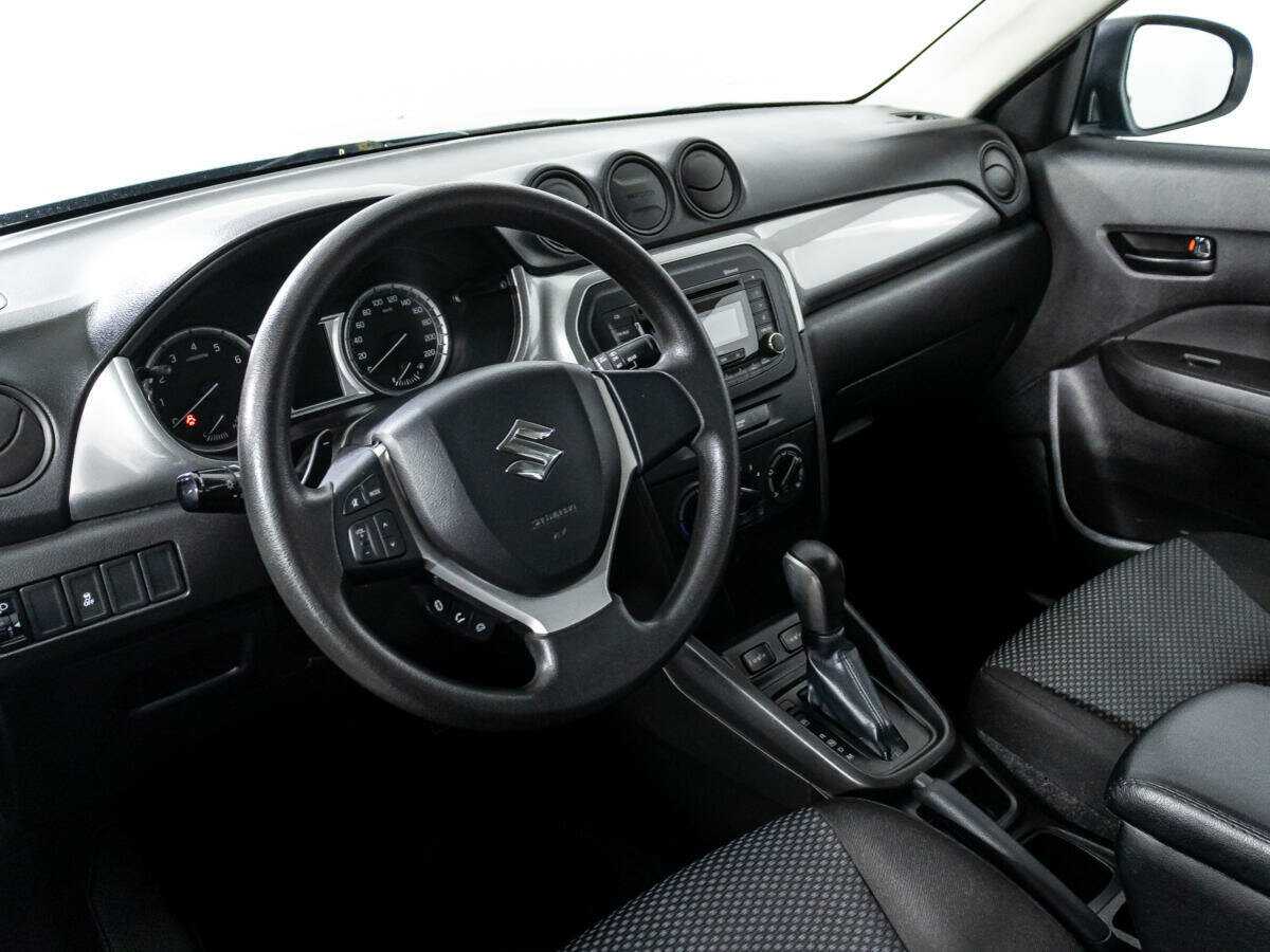 Б/У Сузуки Витара 2017 года. Фото: #10