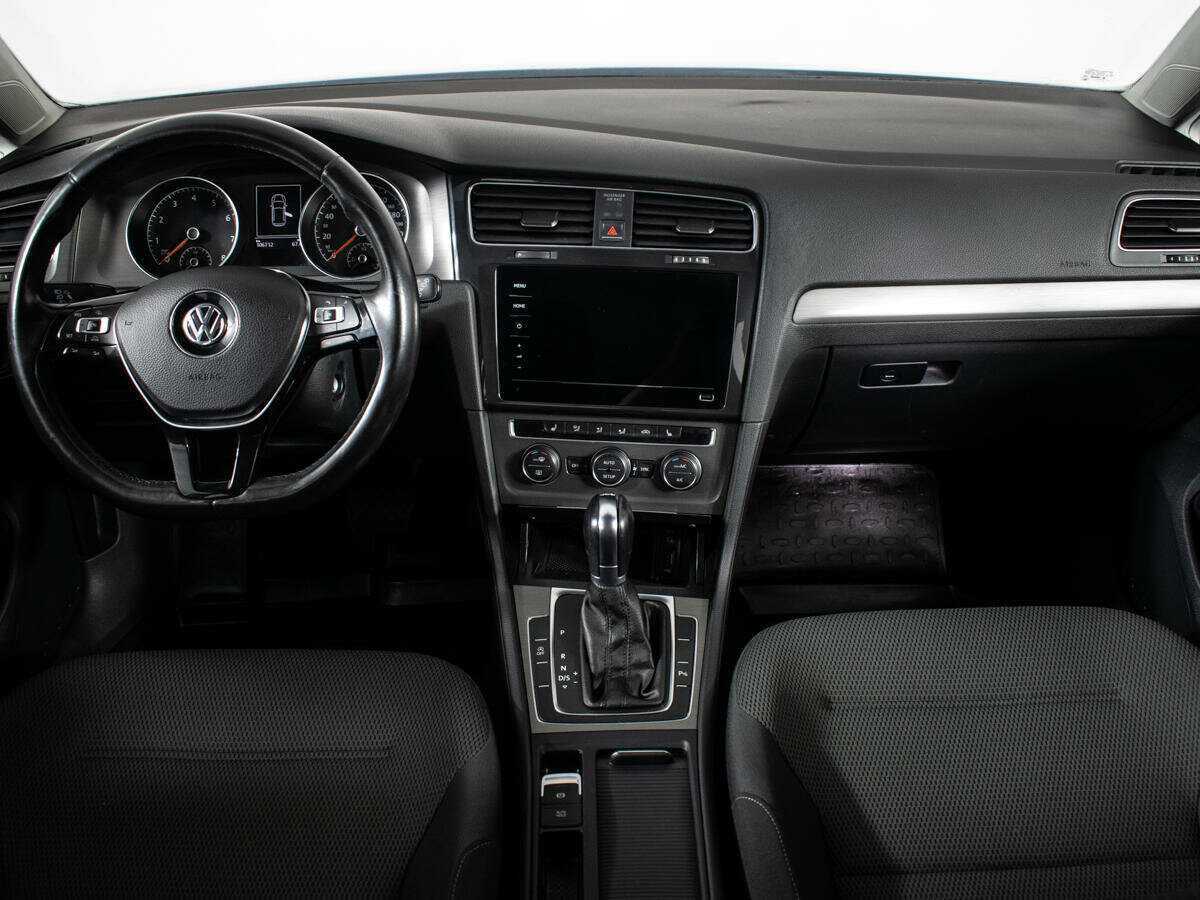 Б/У Фольксваген Гольф 2012 года. Фото: #11