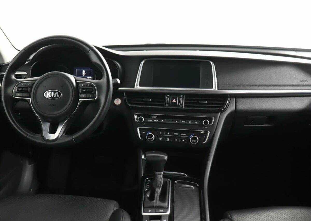 Б/У Киа Оптима 2018 года. Фото: #8