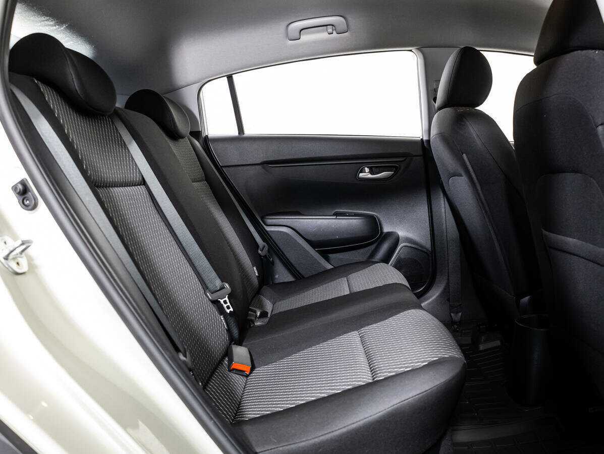 Б/У Киа Рио 2019 года. Фото: #7